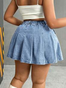 Slaydiva Plus Size Women's Fashion Pleated Denim Mini Skirt - Light Wash - View 2