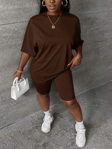 Slaydiva 大码女式纯色圆领落肩T恤和短裤休闲两件套 - 棕色 - 查看 5