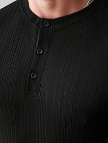 Manfinity CasualCool 男士休闲日常通勤纯色罗纹针织短袖半扣开衫T恤，夏季 - 黑色 - 查看 3