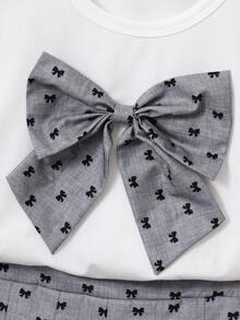SHEIN 2件套 女童Y2K可爱蝴蝶结圆领短袖露脐针织T恤上衣+灰色蝴蝶结百褶迷你裙套装 - 彩色 - 查看 5