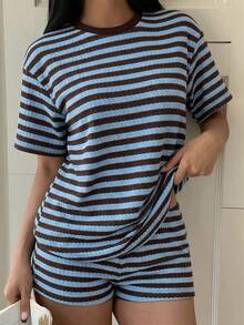 SHEIN EZwear 女士条纹圆领短袖上衣和短裤两件套休闲装 - 藍色 - 查看 3