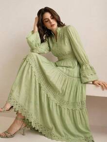 Anewsta Women's Solid Green Elegant Floral Trim Patchwork Flare Sleeve Dress, Soft & Romantic, Entire Piece With Floral Trim Tape, Highlighting Structural Division And Layering, Suitable For Spring/Summer, Beach, Holiday & Casual Wear - Green - View 7