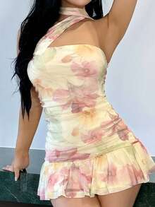 Vassilux 秋冬女式奶油黄色花卉印花紧身褶饰不对称露肩系带优雅迷你连衣裙、生日连衣裙、婚纱、鸡尾酒会连衣裙、性感优雅连衣裙、浪漫连衣裙、约会连衣裙、生日连衣裙、夜总会派对、万圣节、圣诞节、约会派对、优雅印花连衣裙 - 淡黃色 - 查看 4