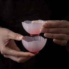 1个粉色樱花玻璃茶杯 - 哑光保温日式饮水器皿，专为女性设计，可重复使用，可用洗碗机清洗 - 彩色 - 查看 4