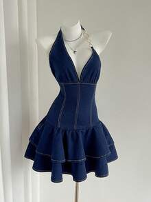 Elamini Vestido de mezclilla de verano con decoración de cadena de anillo redondo, escote halter sin espalda y volantes en el bajo, de moda sexy y urbana para mujer - Azul - Ver 1