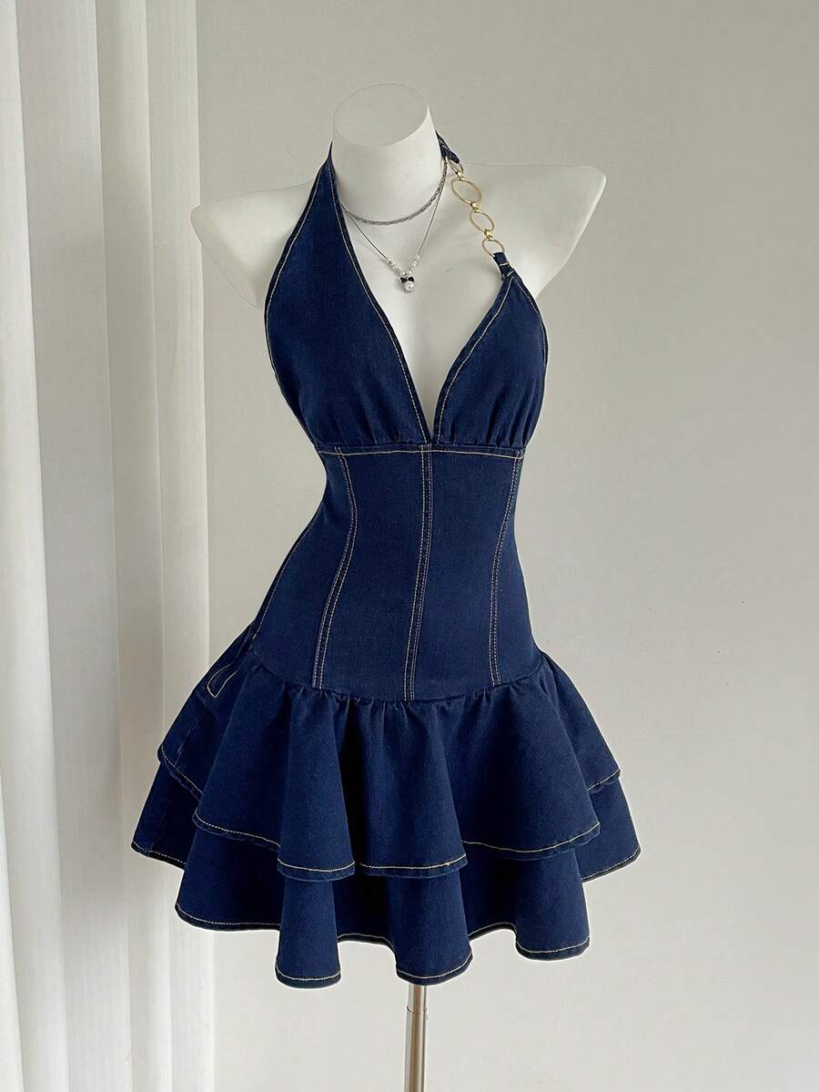 Elamini Vestido de mezclilla de verano con decoración de cadena de anillo redondo, escote halter sin espalda y volantes en el bajo, de moda sexy y urbana para mujer - Azul - Ver 1