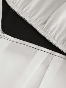 SHEIN Franclia 女士撞色不对称下摆休闲T恤 - 黑與白 - 查看 8