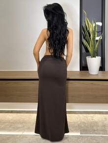 Vassilux Women's Solid Color Pleated Fishtail Hem Skirt, Vacation Brown Classy Elegant Skirt,  Winter Women,  New Year Look, Thanksgiving Outfits. Elegant Long Skirt, Chic Elegant Dress For Party, Luxury Wedding Guest Party Dress - Brown - View 2