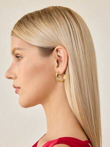 MOTF PREMIUM PRE18K镀金几何C形扭曲简约气质耳环 - 金黃色 - 查看 5