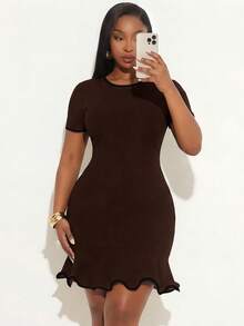 SHEIN SXY Plus Size Solid Color Minimalist Daily Wear Round Neck Short Sleeve Dress - Brown - View 3