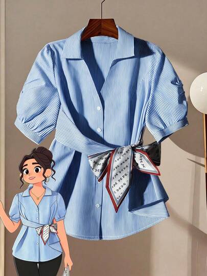 GlowEve CURVE Camicetta casual ed elegante a righe con colletto a fiocco, maniche corte, abbottonatura frontale, vita con laccio, taglio ampio e linea ad A, per taglie comode