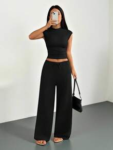 SHEIN PETITE 2件組女款夏季純色黑色休閒家居服，立領百褶襯衫與長褲套裝，舒適運動服飾兩件套，適合嬌小女性 - 黑色 - 查看 5