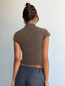 Aloruh 女士秋冬短袖高领修身薄款抓绒针织毛衣 - 咖啡棕 - 查看 2