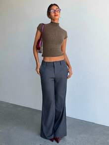 Aloruh 女士秋冬短袖高领修身薄款抓绒针织毛衣 - 咖啡棕 - 查看 3