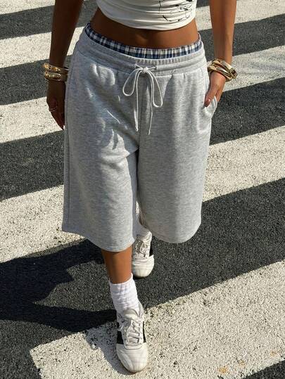 Muchica Sommer Outfit Ideen: Damen gestrickte amerikanische lässige Sporthose, Shorts mit Kordelzug Taille Tasche weites Bein Bermuda Shorts, karierte Patchwork Knie-lange Jogginghose. Graue Shorts, weite Shorts, Weite Bein Shorts, Sweat Shorts, lange Shorts