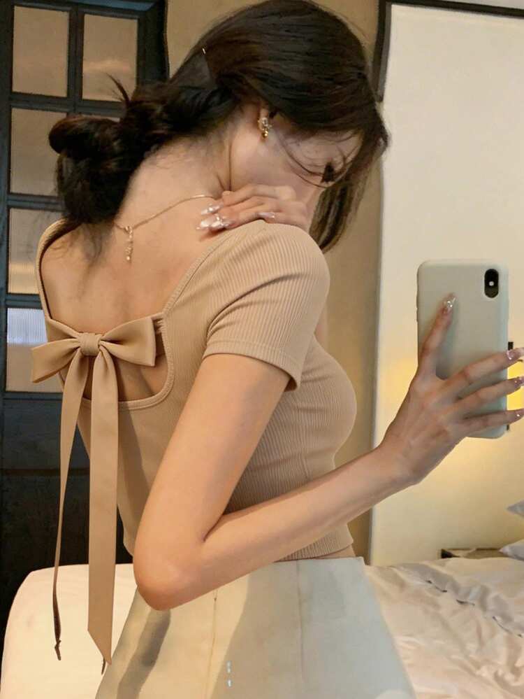 DAZY Women's Summer Backless Tie-Up Bow Sexy Casual Short Sleeve T-Shirt - Apricot - View 4