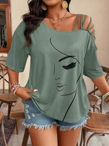 EMERY ROSE Plus Size Asymmetric Strap Portrait Print Short Sleeve T-Shirt - Multicolor - View 4