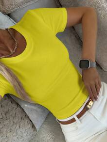 DAZY Áo thun nữ tay ngắn cổ tròn màu trơn, dáng ôm, thích hợp mặc mùa hè. - Màu vàng - Xem 3