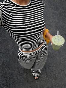 Muchica 女款黑白條紋夏季休閒日常兩件套套裝，短袖上衣搭配寬腿褲，度假風斑馬紋復古時尚套裝 - 黑與白 - 查看 4