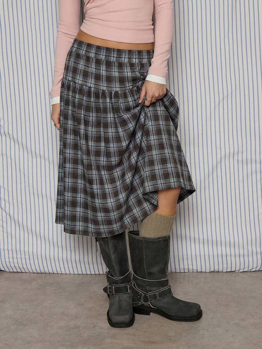 COUREZ Chân váy midi kẻ caro cạp thấp / Trang phục mùa xuân Y2K cho nữ, váy phong cách Cottagecore dễ thương, bộ 2 món, trang phục ngày Valentine, hẹn hò, đi chơi. - màu đen - Xem 1