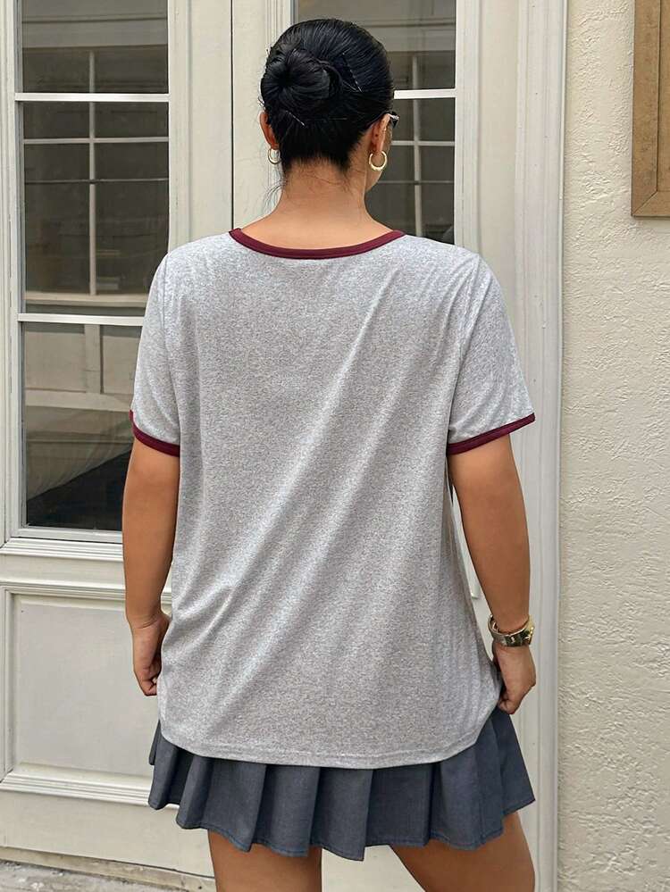 Dazy Plus Color Block Letter Print Round Neck Casual Short Sleeve T-Shirt, Plus Size For Women Spring/Summer