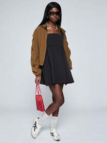 COUREZ Đầm hai dây ngắn kiểu smock / Trang phục mùa xuân Y2K cho nữ, đầm kẻ caro dễ thương, trang phục đi chơi, đầm không tay, trang phục đi nghỉ mát, trang phục mùa hè, đầm đen. - màu đen - Xem 5