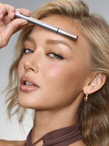 SHEGLAM Brow-Fection Micro-Stroke 直液眉筆-02 Blonde 品牌 美容 化妝 化妝品 適合女性與女孩 完美搭配夏季春季 Y2K 時尚 流行 生日 母親節禮物 假期 派對準備就緒 最佳顏色 - Blonde - 查看 7