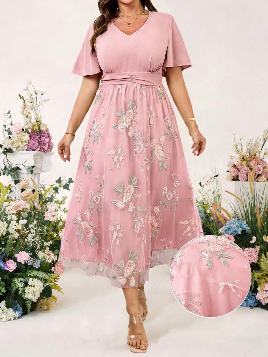 Cravure Vestido corto de manga corta elegante con bordado floral de talla grande - Rosa - Ver 1