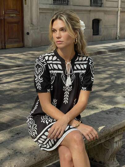 Hansera Sukienka mini z krótkim rękawem dla kobiet