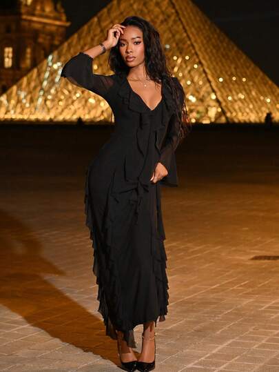 Mima John 黑色针织网眼深 V 领长袖荷叶边下摆连衣裙