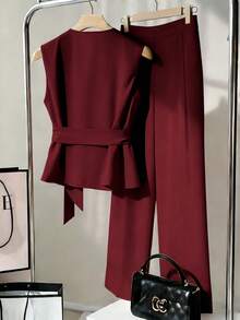 Franclia 时尚V领无袖粉色上衣和西装裤，通勤优雅粉色套装，女士春夏两件套 - 酒紅色 - 查看 2