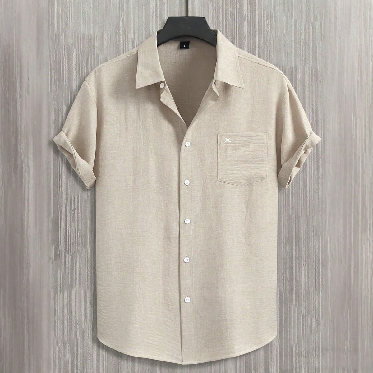 Camisa casual de manga corta con bolsillo y abotonadura sencilla de unicolor para hombre, vacaciones