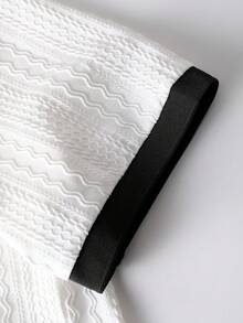 Manfinity Homme 男士撞色V领短袖T恤套装（2件装）搭配抽绳松紧腰短裤，休闲百搭，适合度假、日常办公、约会、聚会等场合，简约风格，经典山本耀司设计，自穿或送礼皆宜，必备单品 - 彩色 - 查看 5