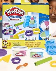 Hasbro 橡皮泥套装，课堂趣味烘焙蛋糕套装，包含蛋糕模具、说明书、擀面杖、切模和烤盘，轻松制作，室内游戏，适合3岁以上儿童，派对礼品 - 彩色 - 查看 6