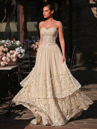 Glamrae 优雅卡其色浪漫手工3D花卉蕾丝雪纺拼接抹胸巴斯克低腰A字长裙，浪漫蕾丝裙摆，适合约会、度假、婚礼、返校、单身派对、女士晚礼服等场合。