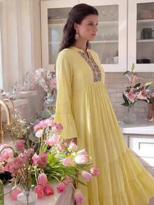 SHEIN Najma 浪漫优雅黄色立领喇叭袖荷叶边下摆连衣裙，春夏款 - 黃色 - 查看 10