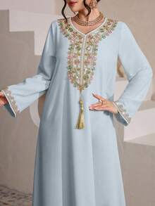 SHEIN Najma 女士优雅彩色刺绣流苏装饰宽松舒适休闲睡袍 - 霧霾藍 - 查看 6