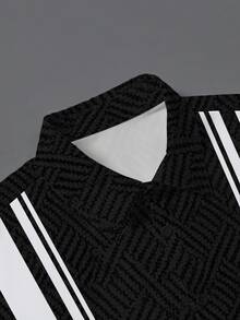 Manfinity RSRT Conjunto de camisa de botones con estampado geométrico de color contrastante y pantalones cortos de verano casual para hombre - Multicolor - Ver 3