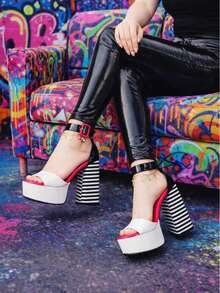 TACON DE RAYAS Y HEBILLA FORRADA - Blanco y Negro - Ver 4