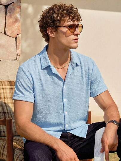 Manfinity CityGents Áo sơ mi nam tay ngắn cài cúc kiểu dáng thường ngày, thoải mái và đa năng cho mùa hè, áo dệt kim nhẹ, thoáng khí, thích hợp cho trang phục thường ngày, đi nghỉ mát và ngày Valentine. Áo sơ mi nam móc len màu xanh nhạt cho nam, áo sơ mi mùa hè cho nam, áo sơ mi màu xanh da trời nhạt cho nam, áo sơ mi dệt kim cho nam.