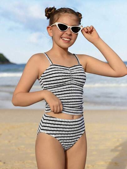 SHEIN Tween Girls Tankini 2-Piece Swimsuit, Vintage Classic Style, White Base With Black & White Striped, Crinkle Texture Fabric, Spaghetti Strap Top With Side Ruched Design, Matching High-Waist Striped Bottoms, Fashionable, Casual, Elegant, Suitable For Swimming, Summer Vacation, Beach, Pool, Party, Holiday