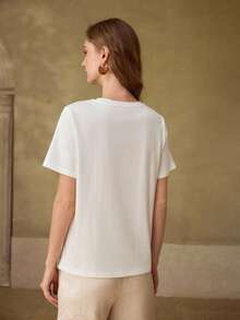 MOTF PREMIUM 女士刺绣花卉图案优雅百搭夏季T恤 - 白色 - 查看 3