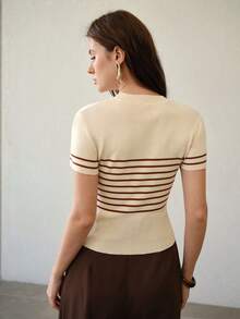 MOTF PREMIUM ÁO LEN NGẮN TAY DÁNG ÔM DÁNG HỌA TIẾT SỌC TƯƠNG PHẢN DÀNH CHO NỮ - Màu be - Xem 3