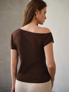 MOTF PREMIUM SOLID COLOR ASYMMETRICAL SHOULDER SHORT SLEEVE RIBBED KNIT TOP - Coffee Brown - View 4