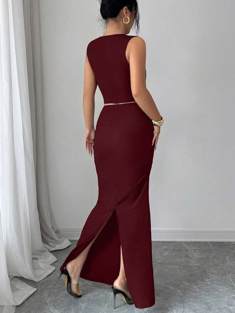 SHEIN Raffinéa Women's Spring/Summer 2-Piece Set, Textured Knit Top With Metal Buckle Floral Decor Bust Cutout, Cinched Waist And Back Slit Maxi Skirt Latest Dress Woman Two Piece Outfit - Burgundy - View 2