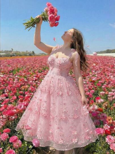 SHEIN MOD 大码女式粉色刺绣吊带连衣裙