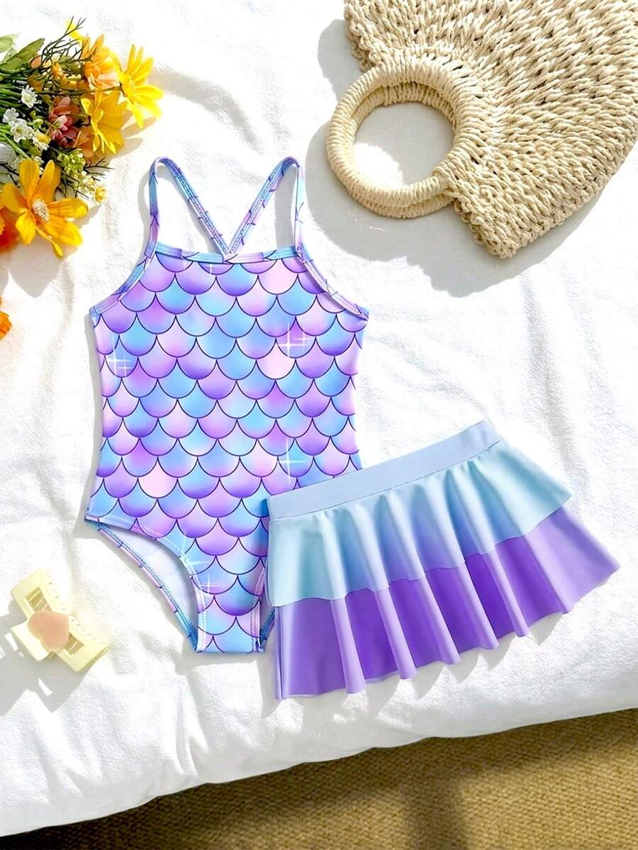 SHEIN 女童（小号）春夏秋季海滩度假休闲海边温泉时尚修身新款可爱鱼鳞数码印花渐变交叉绑带连体泳衣，配渐变数码印花荷叶边裙摆 - 紫色 - 查看 1