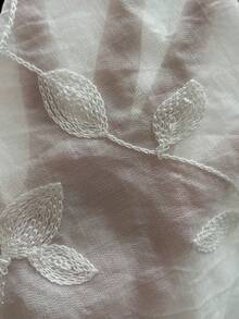 GlowEve Camisa sin mangas de mujer con bordado y volantes - Blanco - Ver 6