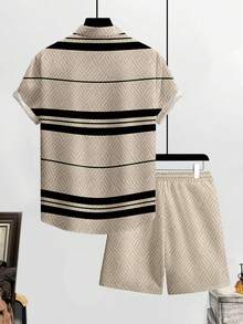 Manfinity RSRT Bộ đồ nam gồm áo sơ mi ngắn tay cài cúc họa tiết kẻ sọc và quần short túi xéo, kiểu dáng thường ngày. - Nhiều màu - Xem 2