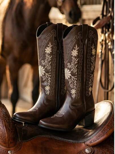 Botas vaqueras con bordado de flores tacón bajo y cómodo, botas wetsern comodas y resistentes suela antideslizante